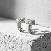 Stria Flow Round Brilliant Hoops