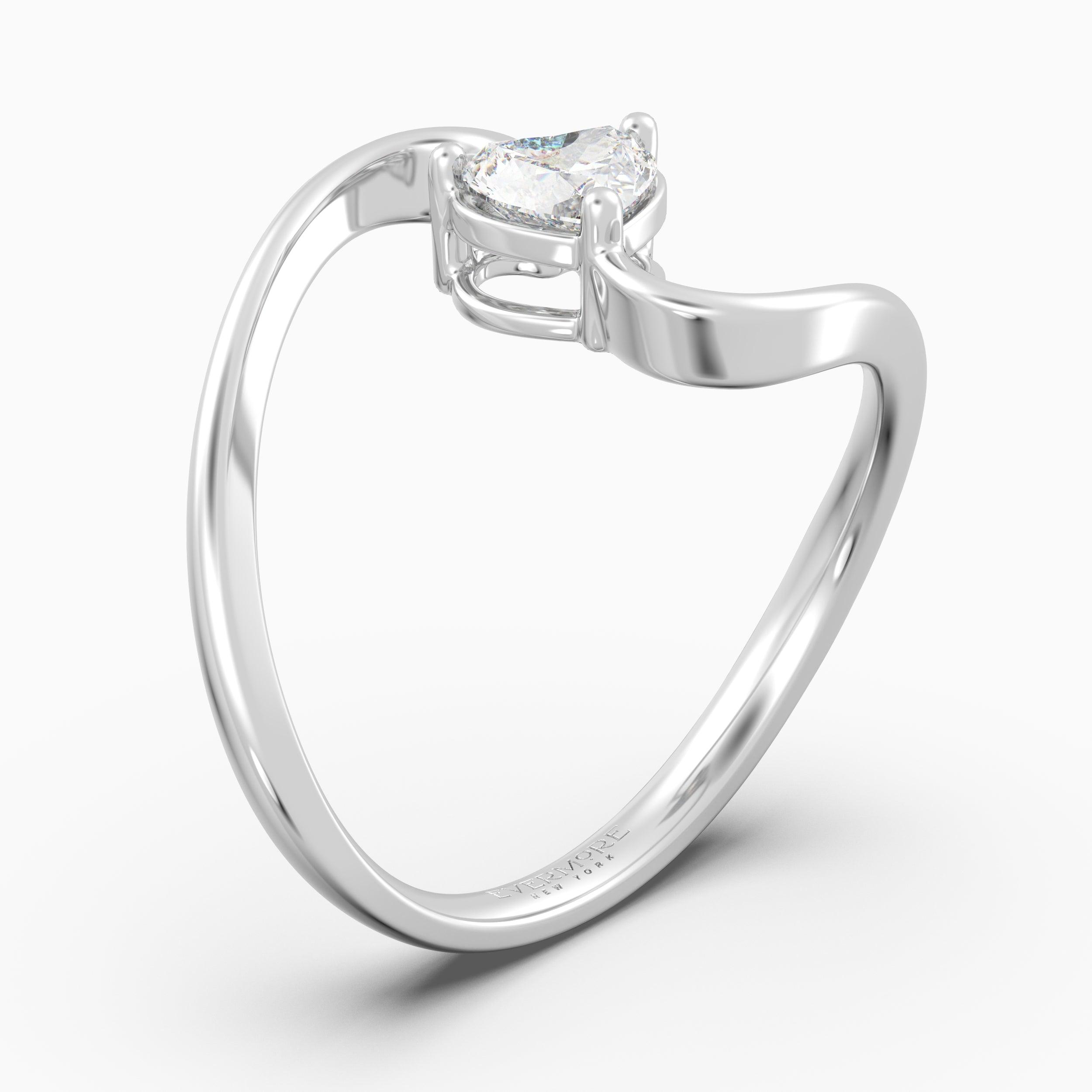 The Quirk Heart Cut - White Gold / 0.5 ct - Evermore Diamonds