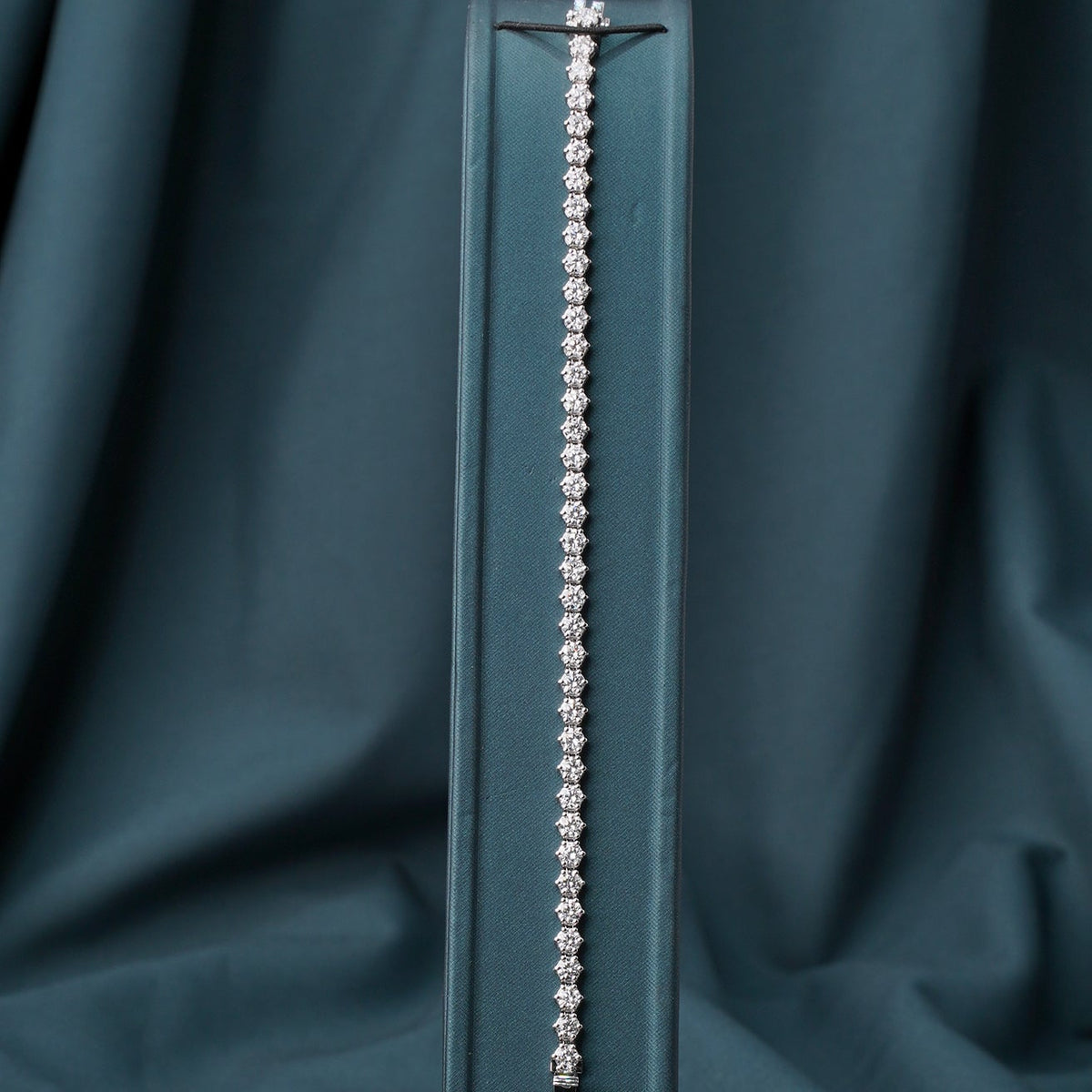 6-prong Round Tennis Bracelet