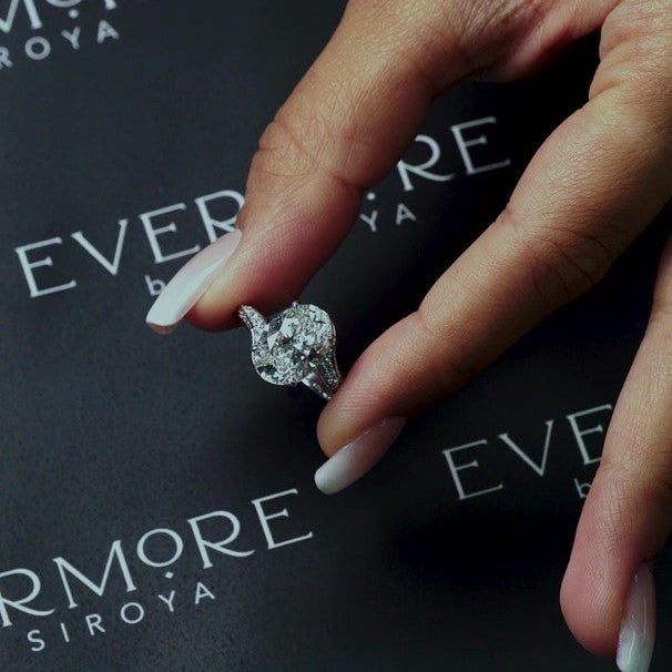 Ameera Oval Twist Ring