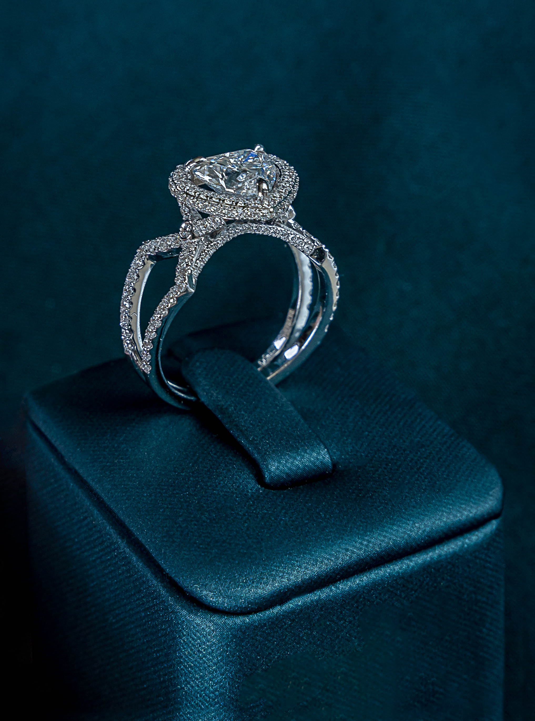 Aveline Heart Cross Halo Ring