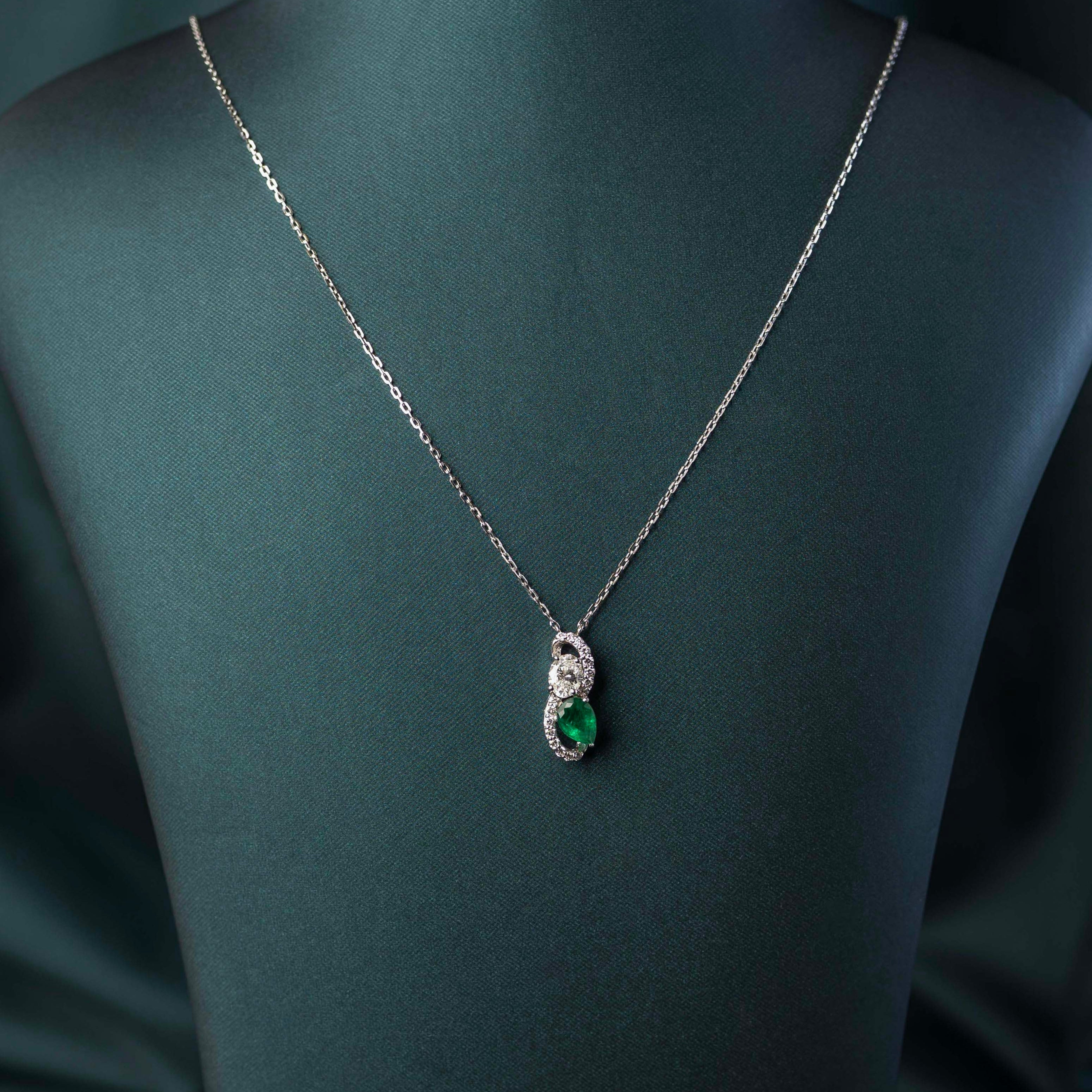 Callista Emerald Pendant