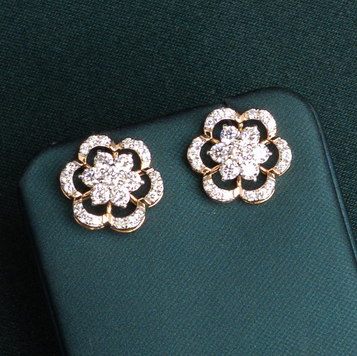 Elegance En Bloom Studs