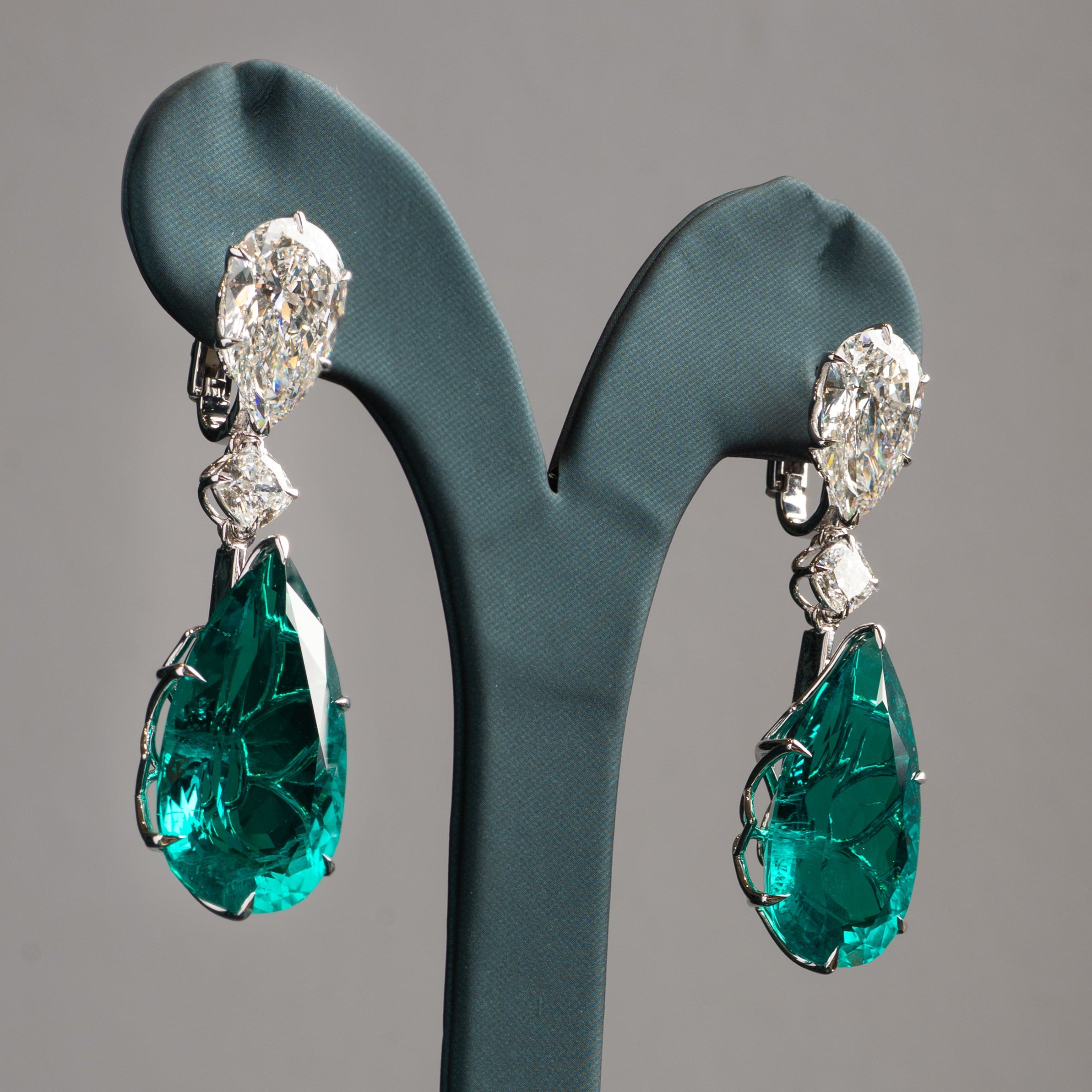 Artifact VI: The Iris Emerald Drops