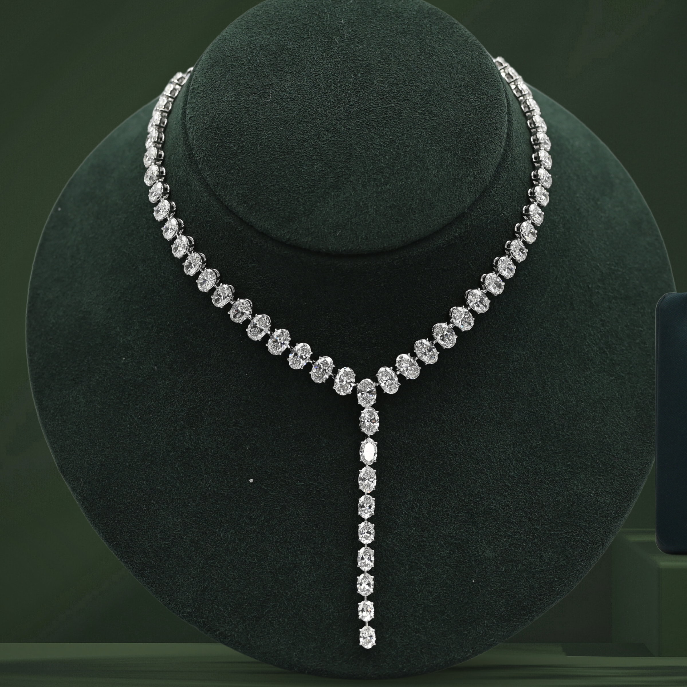 Talia Oval Line Necklace