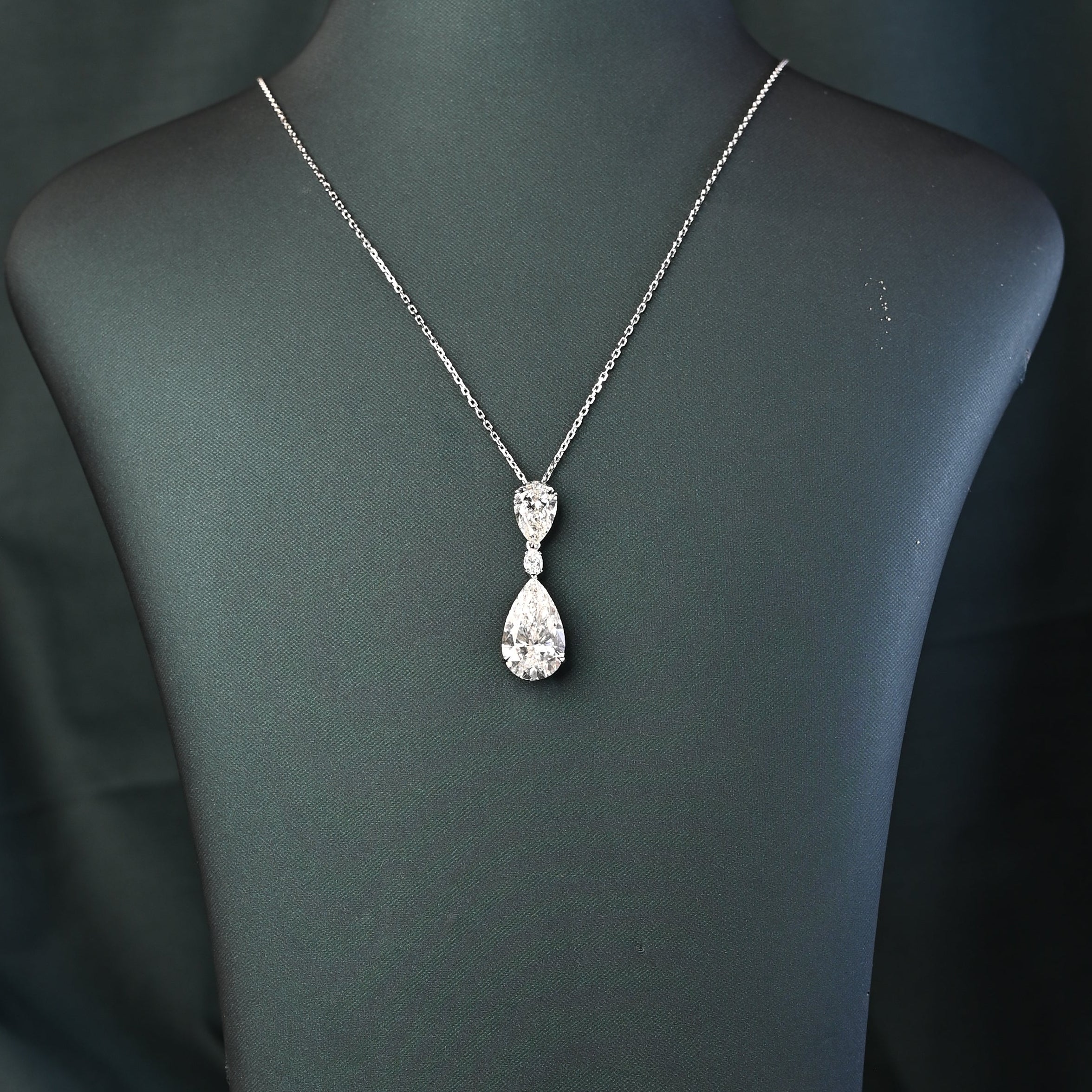 Margot Pear Dangler