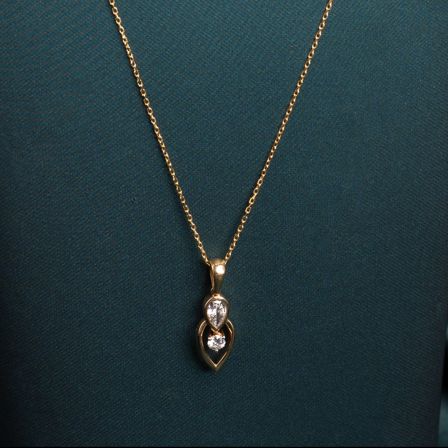 Solange Oval Pendant
