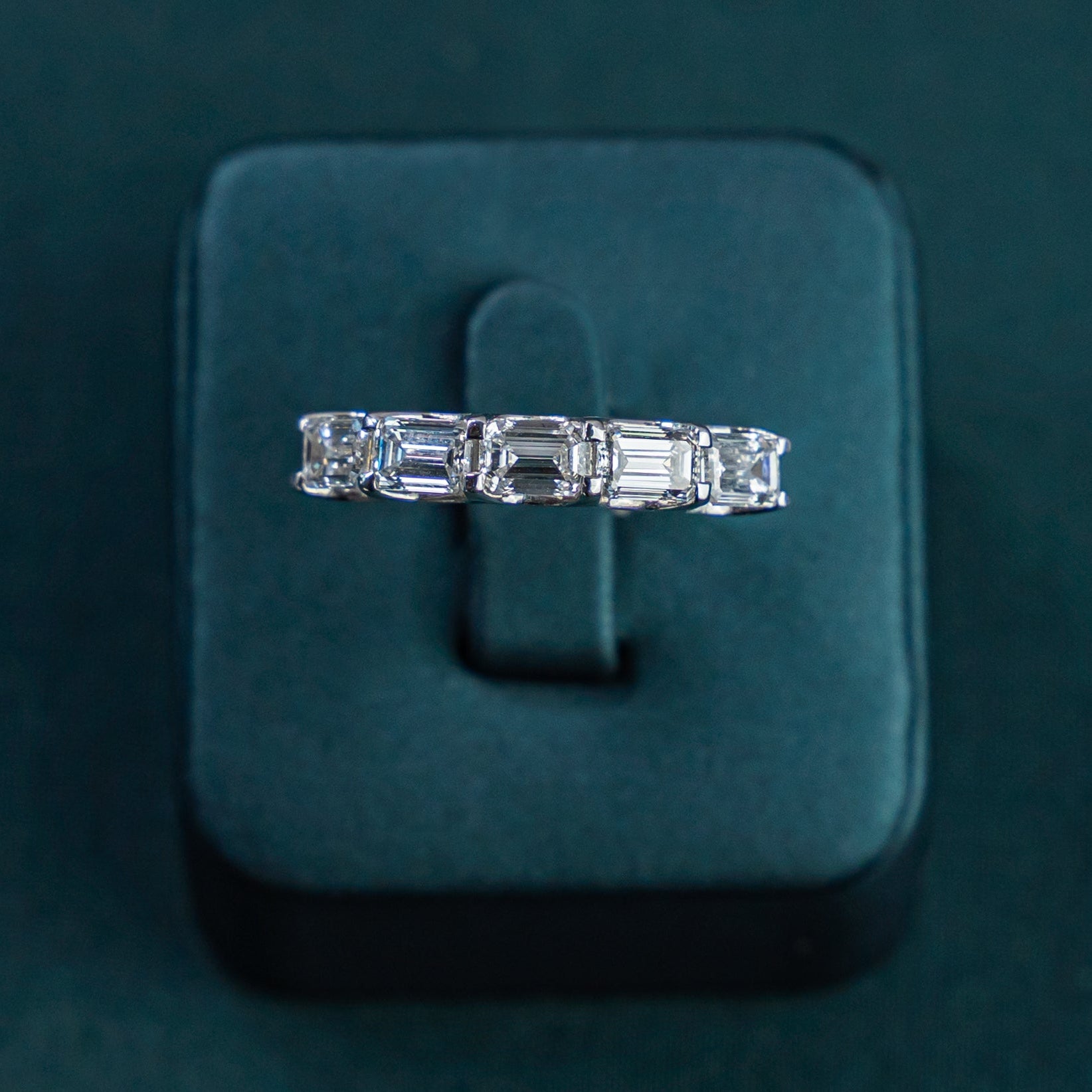Aarza Classic Emerald Half Band