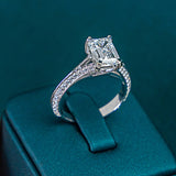 Aveline Emerald Split Ring