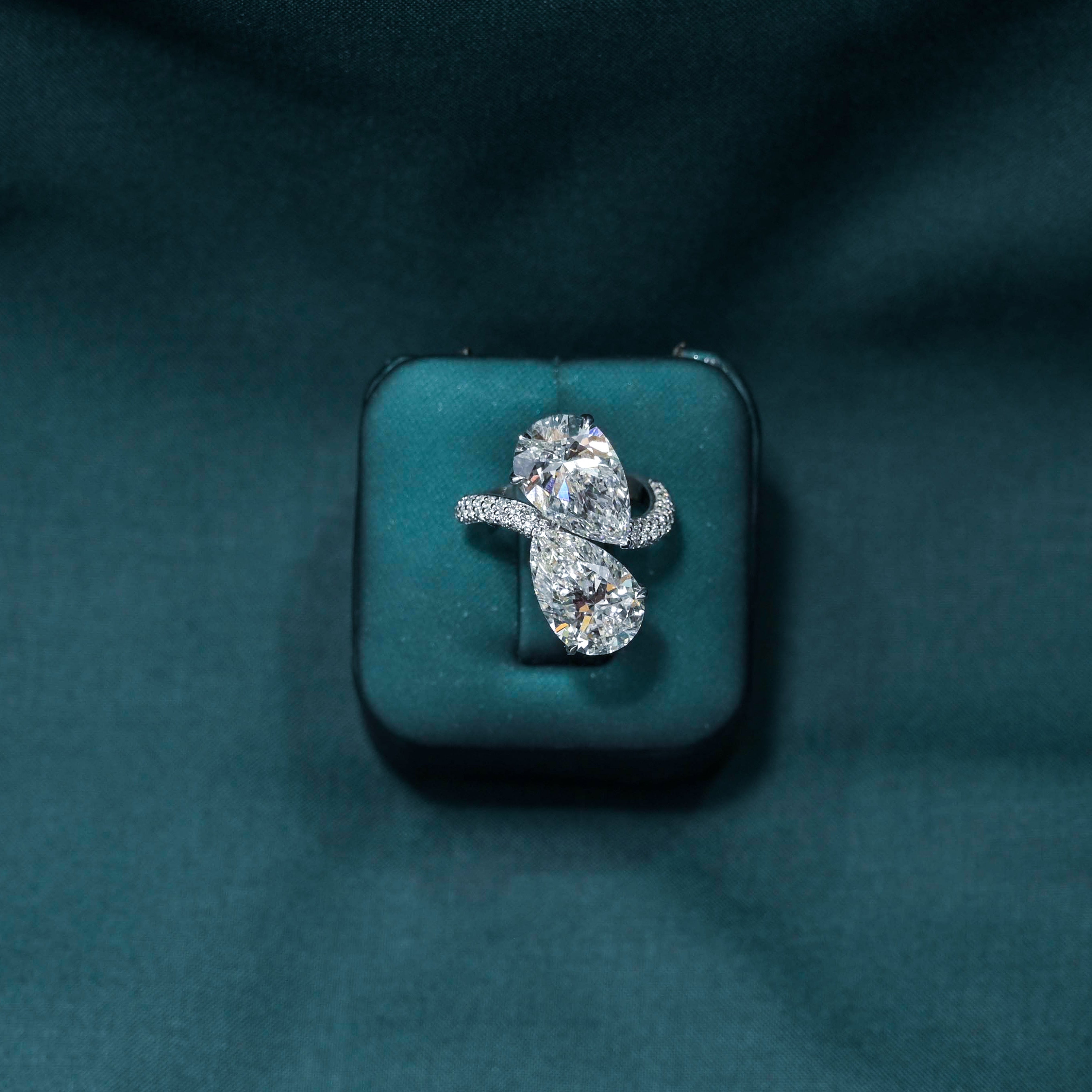 Ottilie Pear Swirl Ring