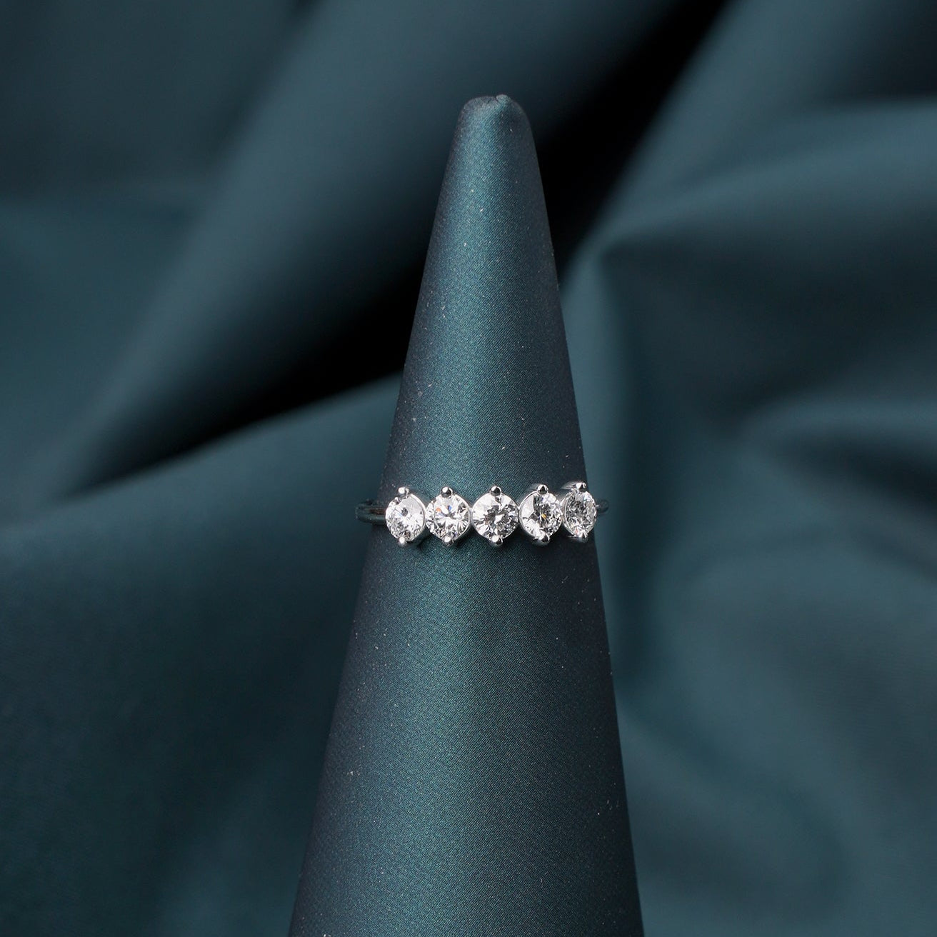 Brigitte Round Band