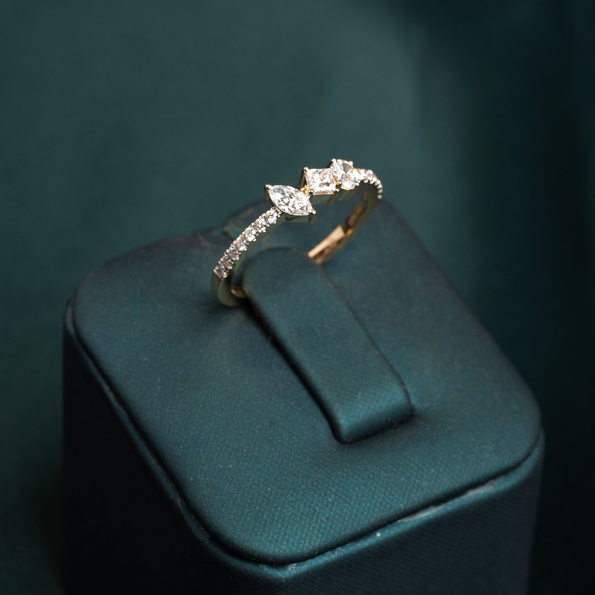 Cosima Marquise Band Ring