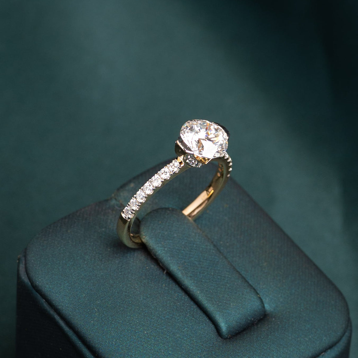 Sabelle Round Swirl Ring