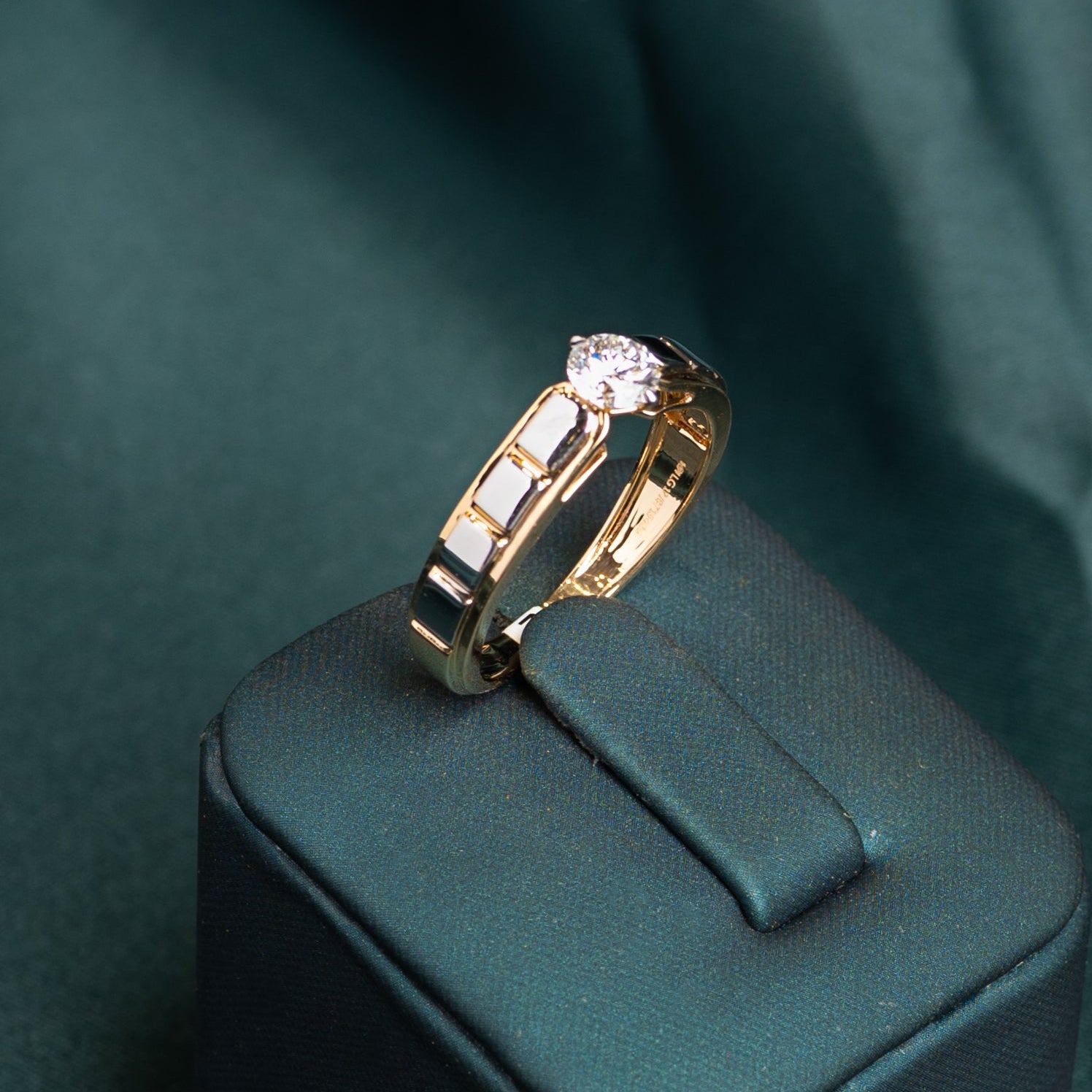 Gaspard Round Mens Band