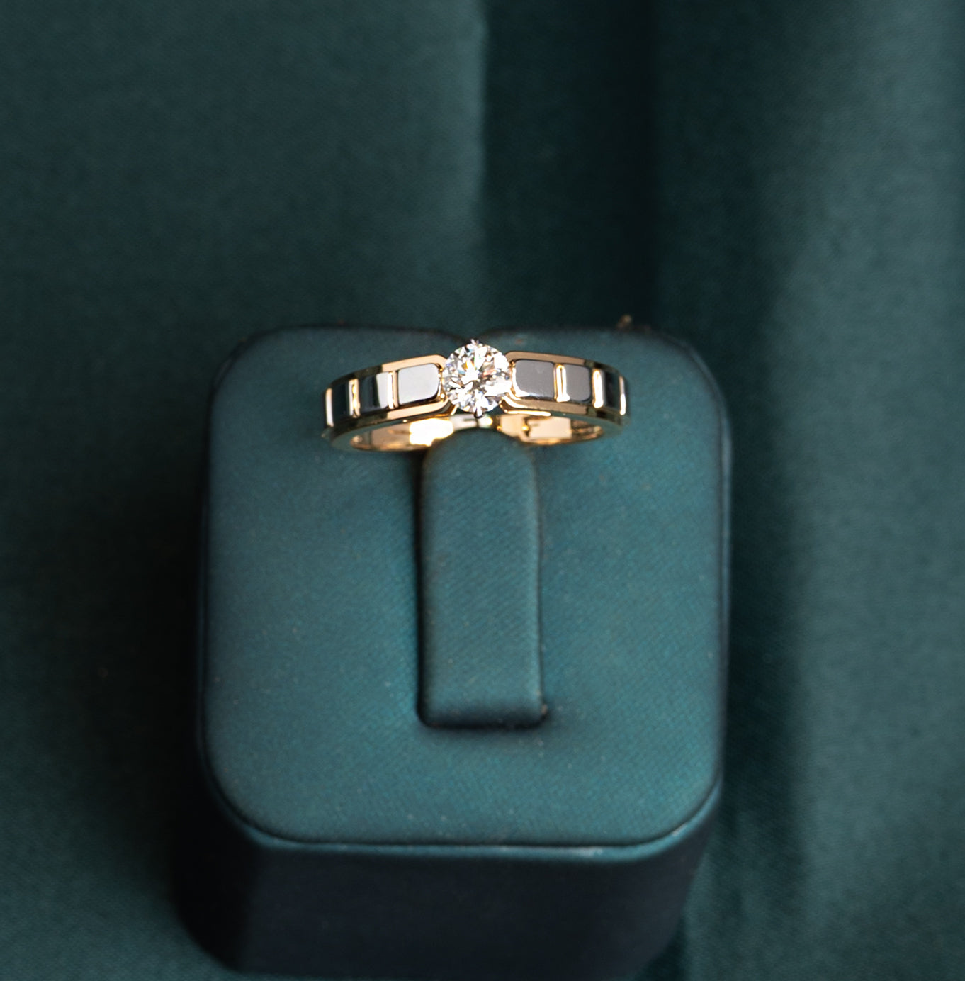 Gaspard Round Mens Band