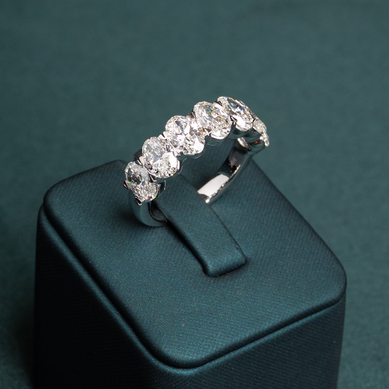Aarza Classic Oval Half Band