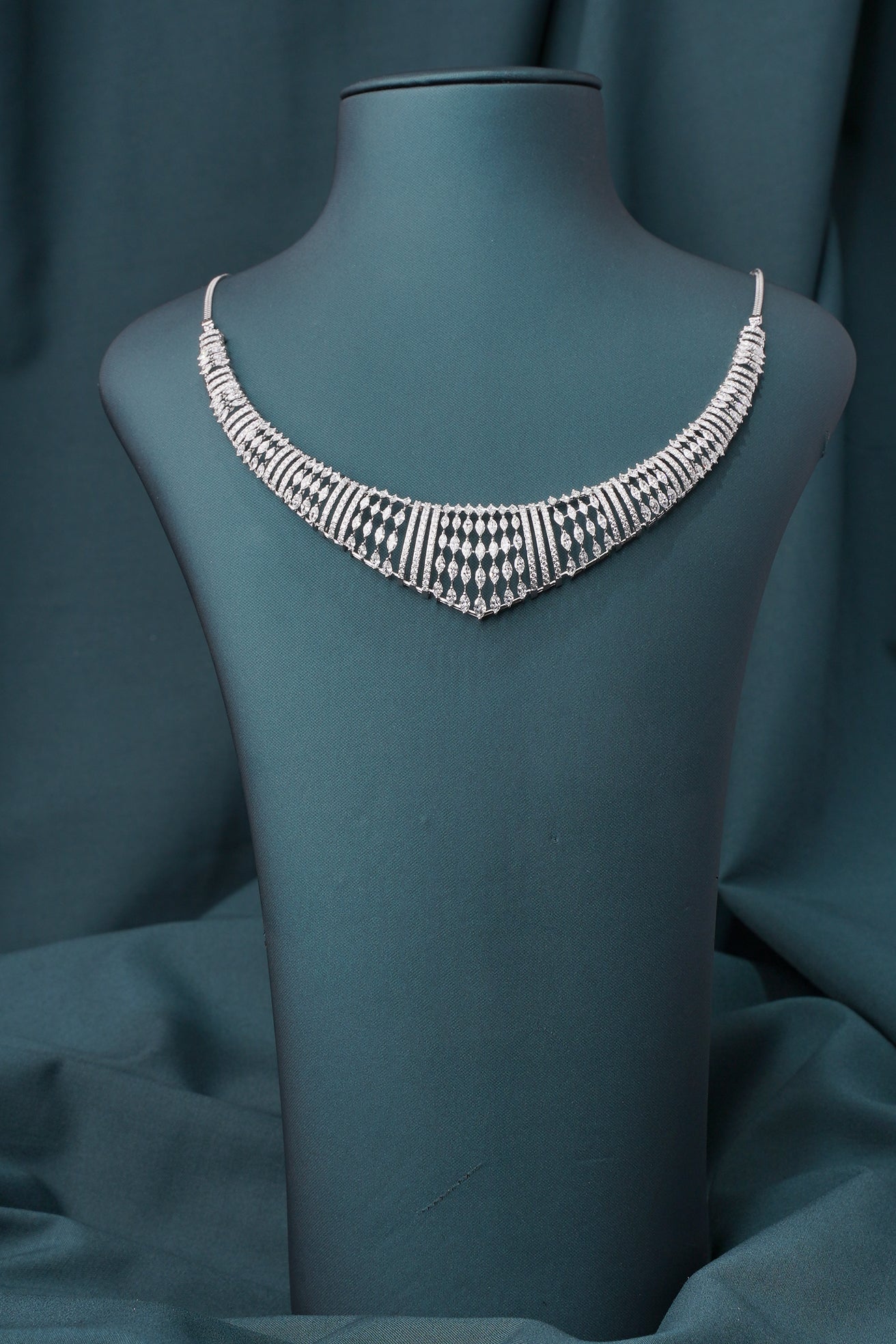 The Axis Collar Necklace