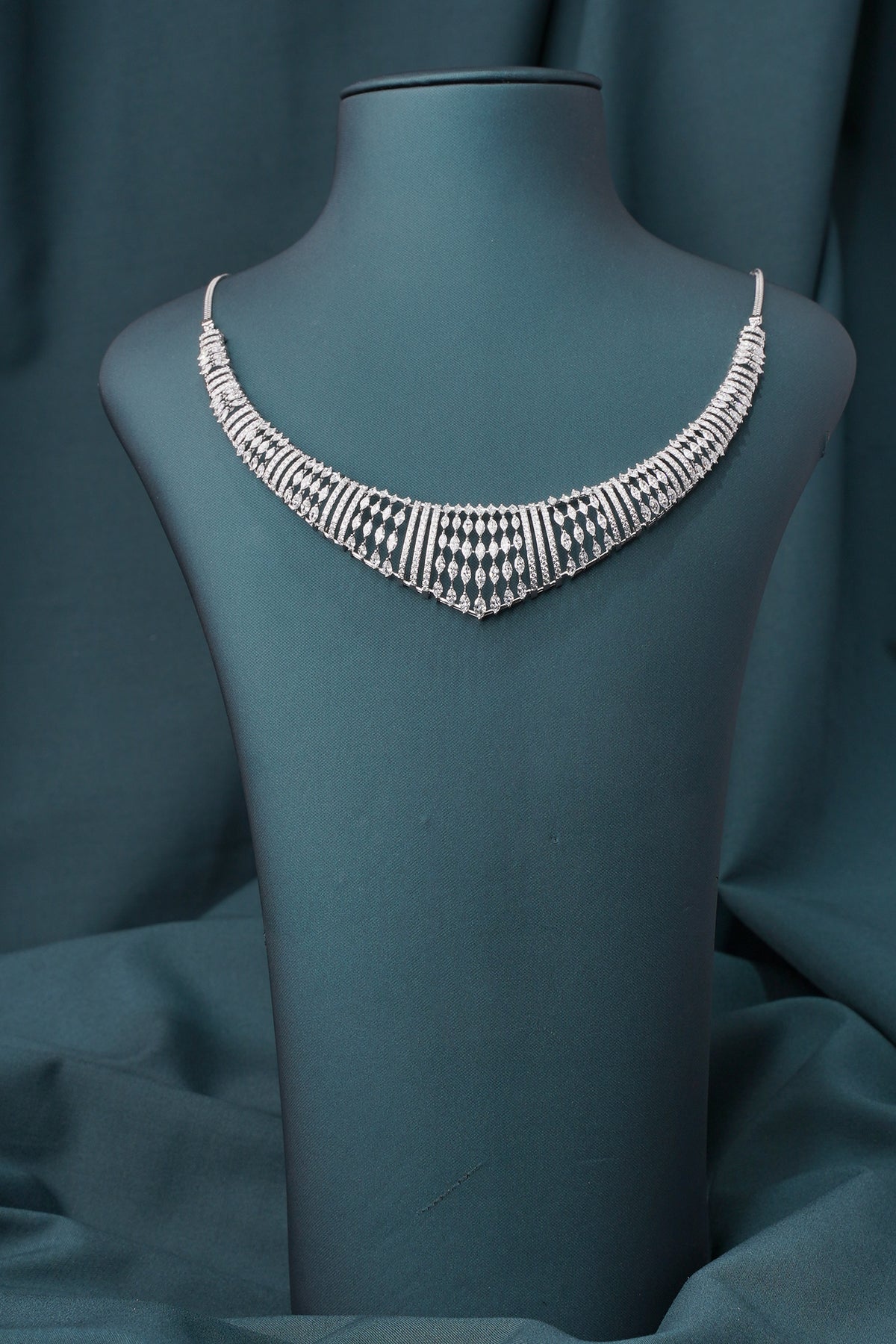 The Axis Collar Necklace