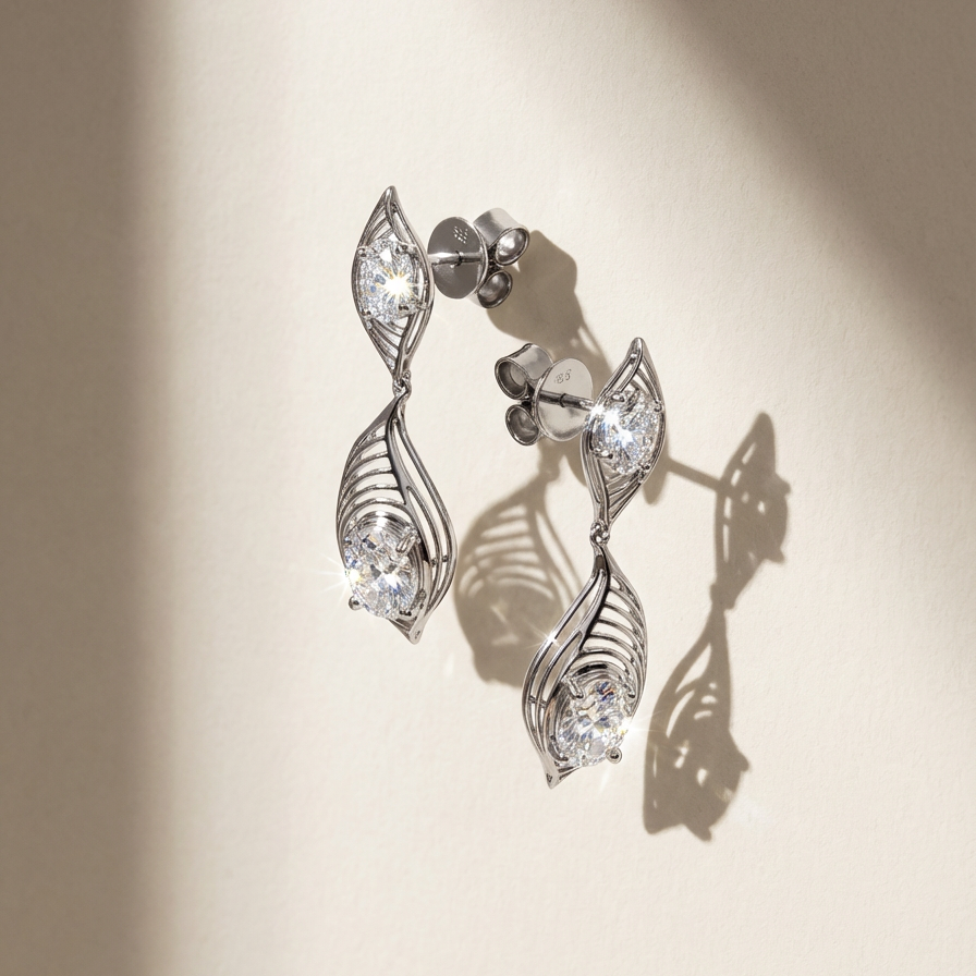 Stria Solenne Oval Danglers