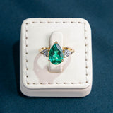 Valeria Emerald Trilogy Ring
