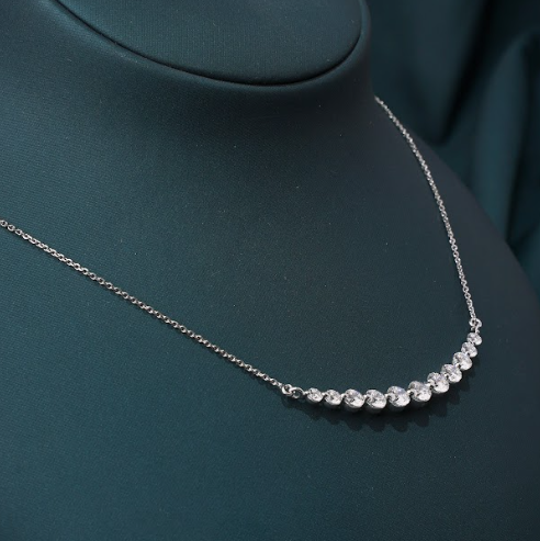 Romy Round Line Necklace
