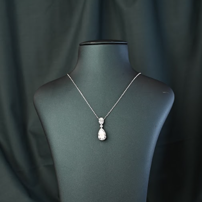 Mila Pear Pendant
