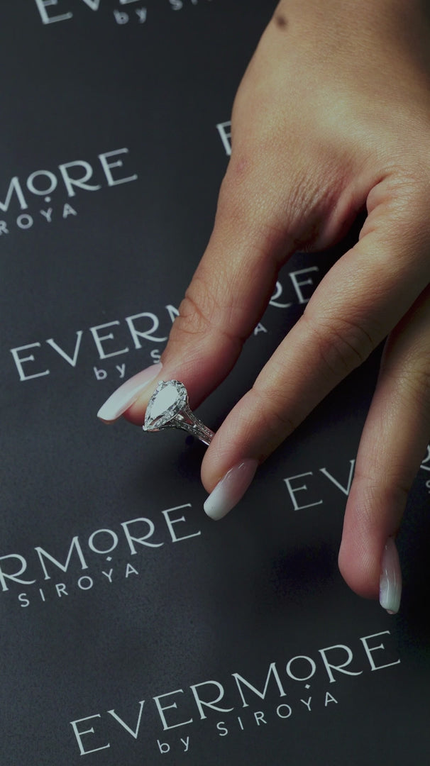 Aveline Pear Split Ring