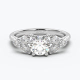 The Embrace Round Brilliant - White Gold / 0.5 ct - Evermore Diamonds